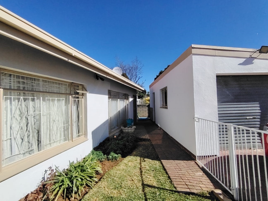 3 Bedroom Property for Sale in Uitsig Free State